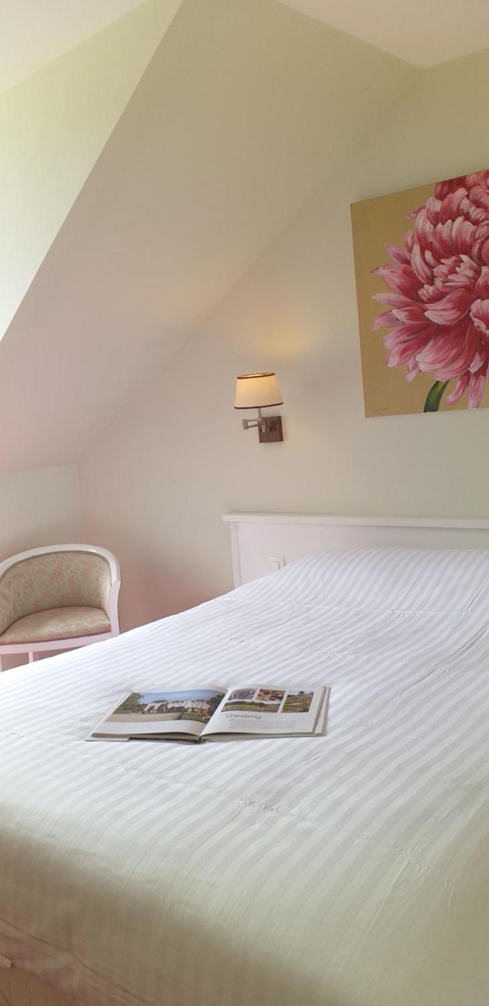 Logis Auberge Du Centre Chitenay Kültér fotó