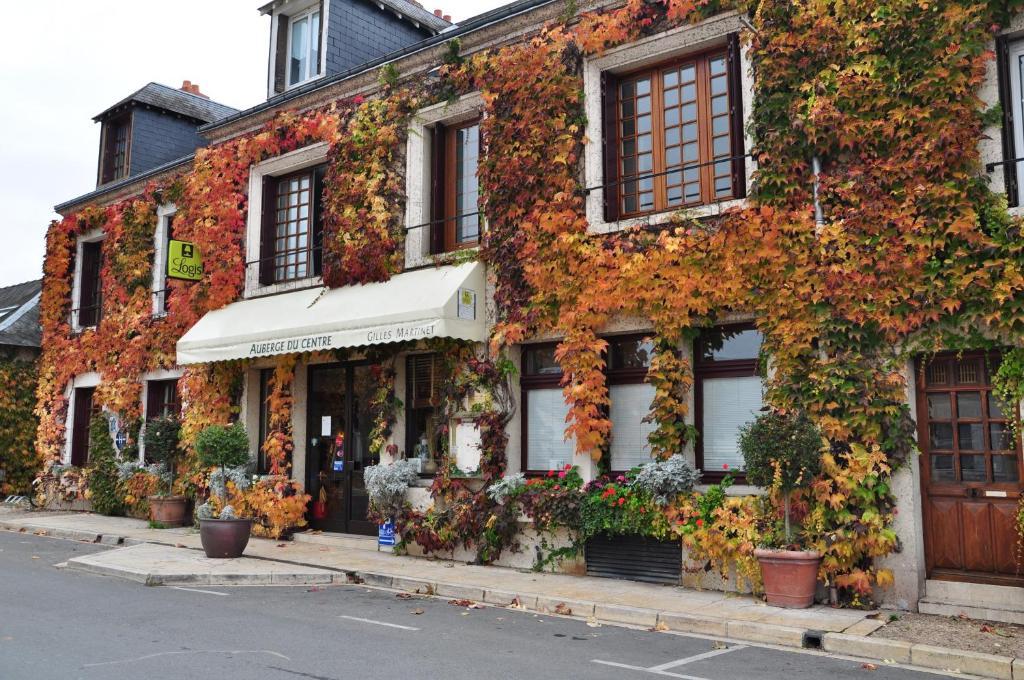 Logis Auberge Du Centre Chitenay Kültér fotó